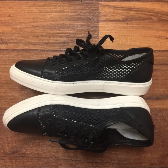 Vince Camuto mesh and leather sneakers size 8🖤🥰 - Picture 3 of 6